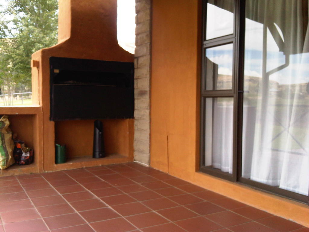 Pumula Guest Farm Villa Fouriesburg Luaran gambar